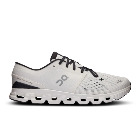 On Cloud X 4 Ivory/Black pánské sportovní boty